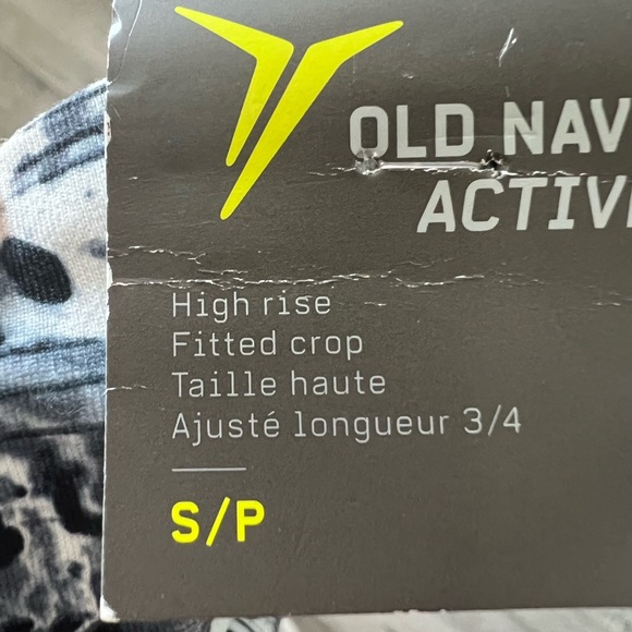 Old Navy Active Go Dry 3/4 length athletic leggings - Picture 4 of 7